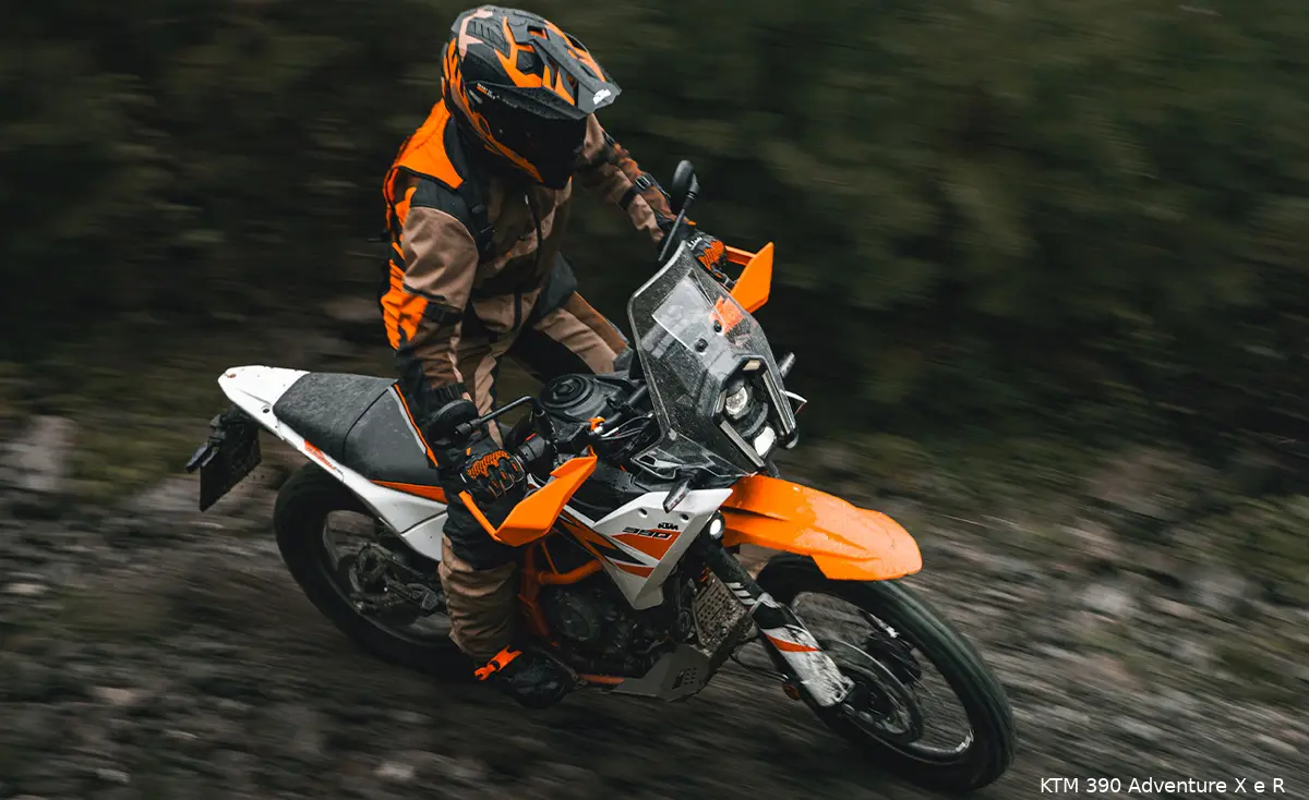 pho bike det travel ktm 2025 390 adventure r white website action image 5 sall aepi v1