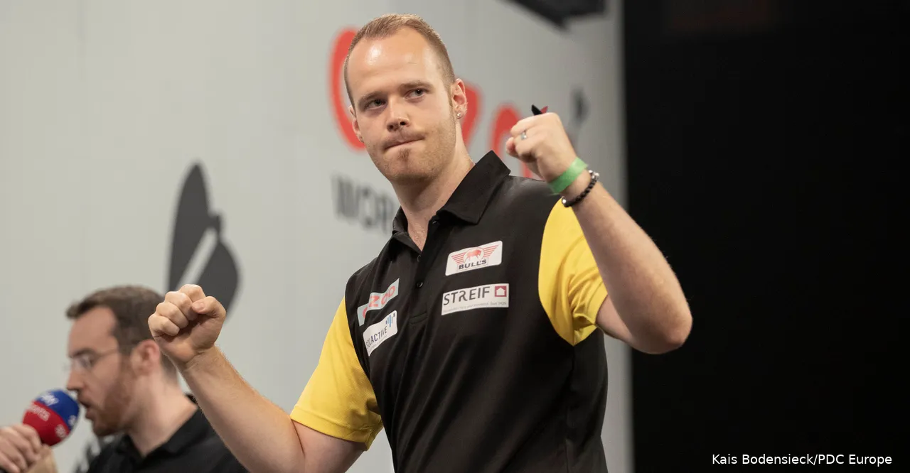 Max Hopp in action at the World Cup of Darts