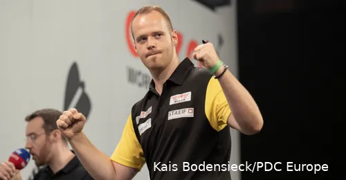 Max Hopp in action at the World Cup of Darts