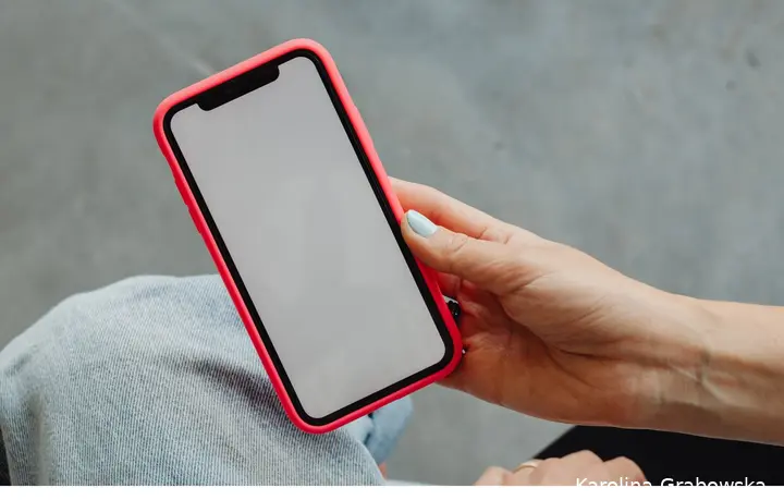 iphone notch karolina grabowskaf1629548187
