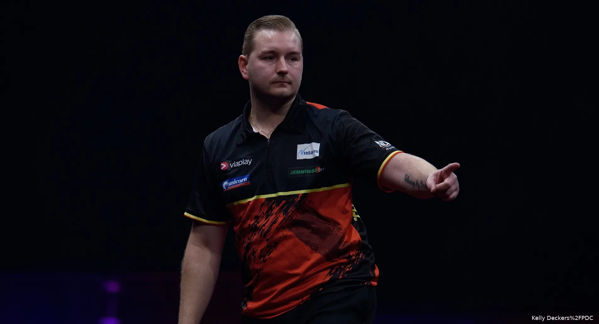 DDMQF Dimitri van den Bergh4