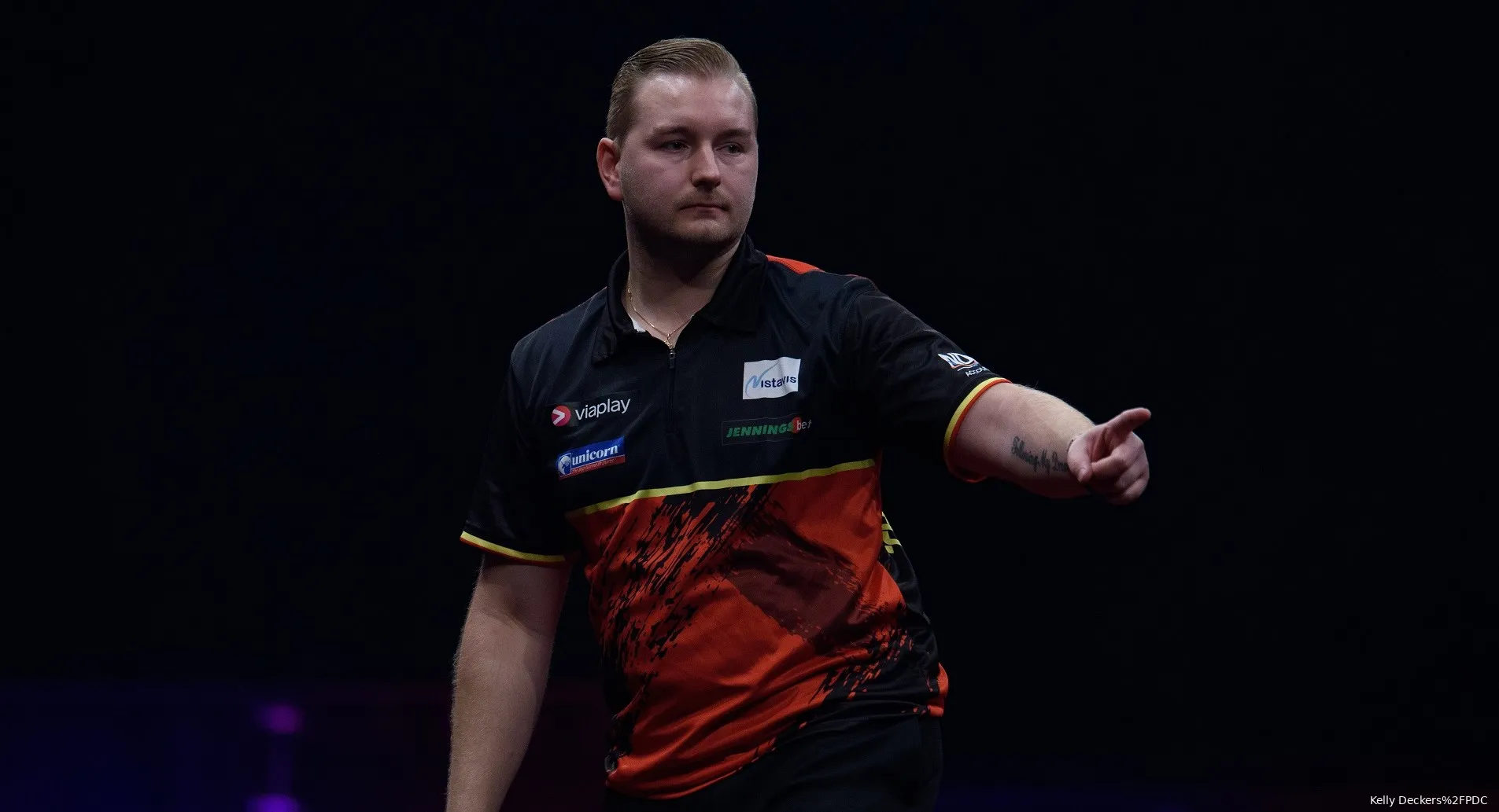 DDMQF Dimitri van den Bergh4