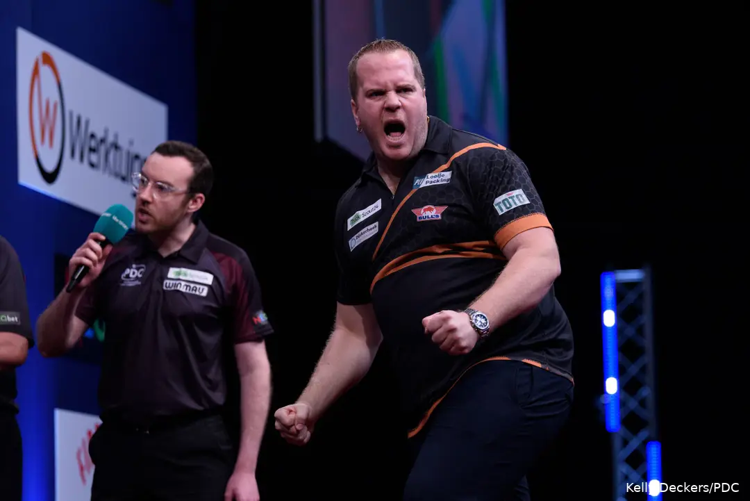 Dirk van Duijvenbode cheering after a win
