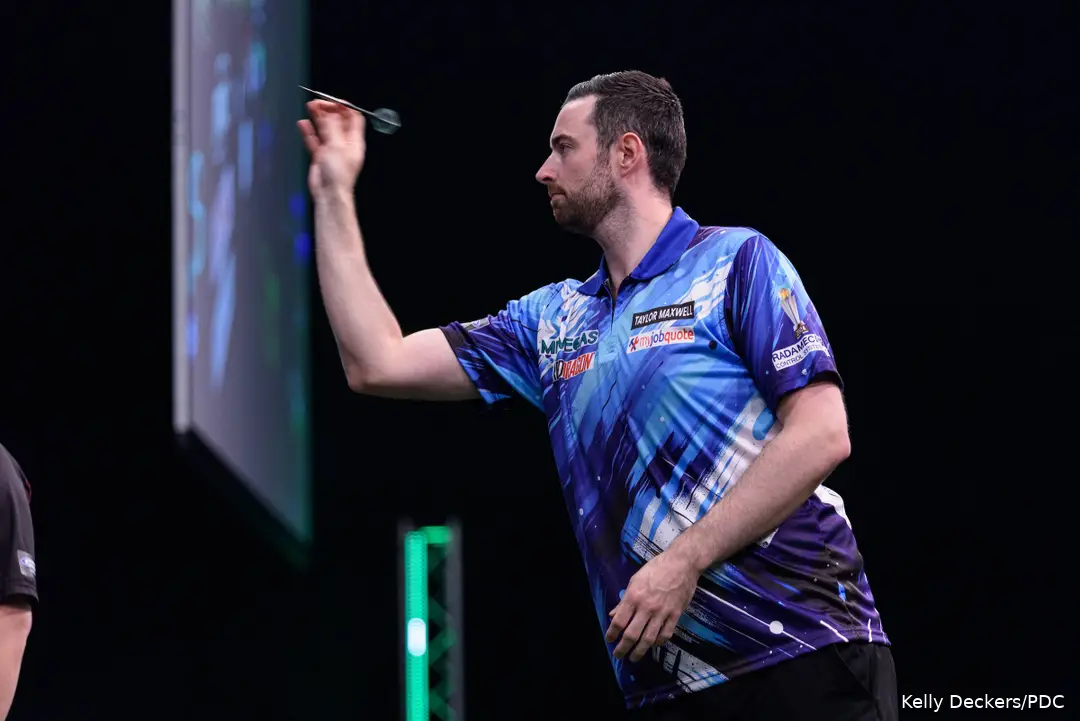 Luke Humphries (2)