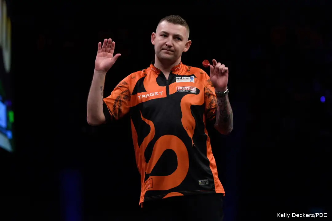 Nathan Aspinall miste op het nippertje kwalificatie voor de play-offs van de Premier League Darts