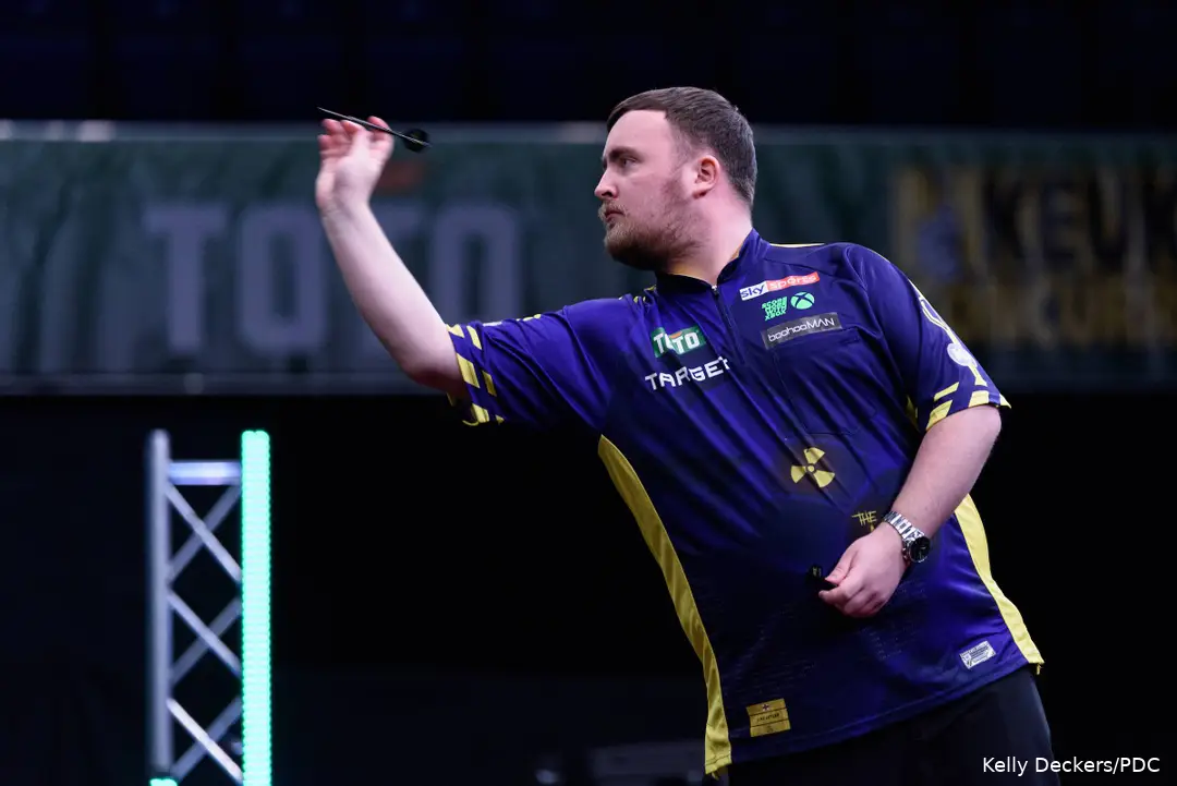Luke Littler neemt het in de kwartfinales van de Winmau World Masters op tegen Jonny Clayton