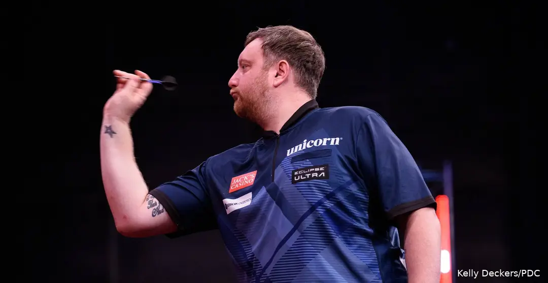 Cameron Menzies in actie