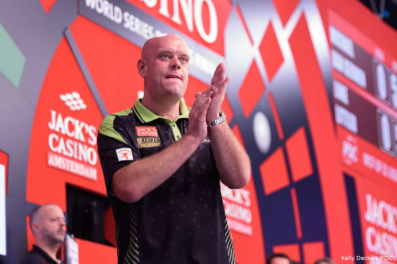 Michael van Gerwen (2)