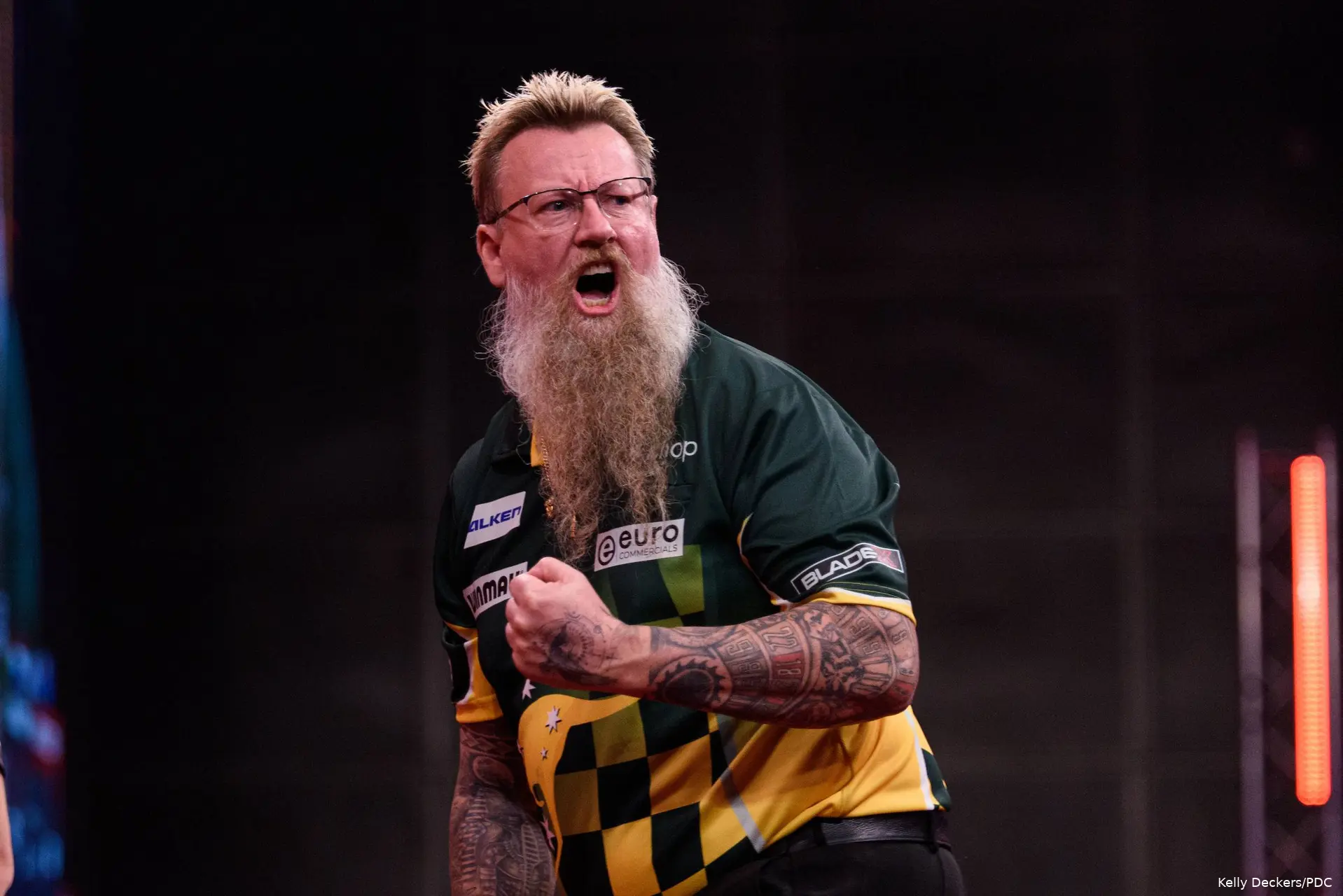 Simon Whitlock (2)