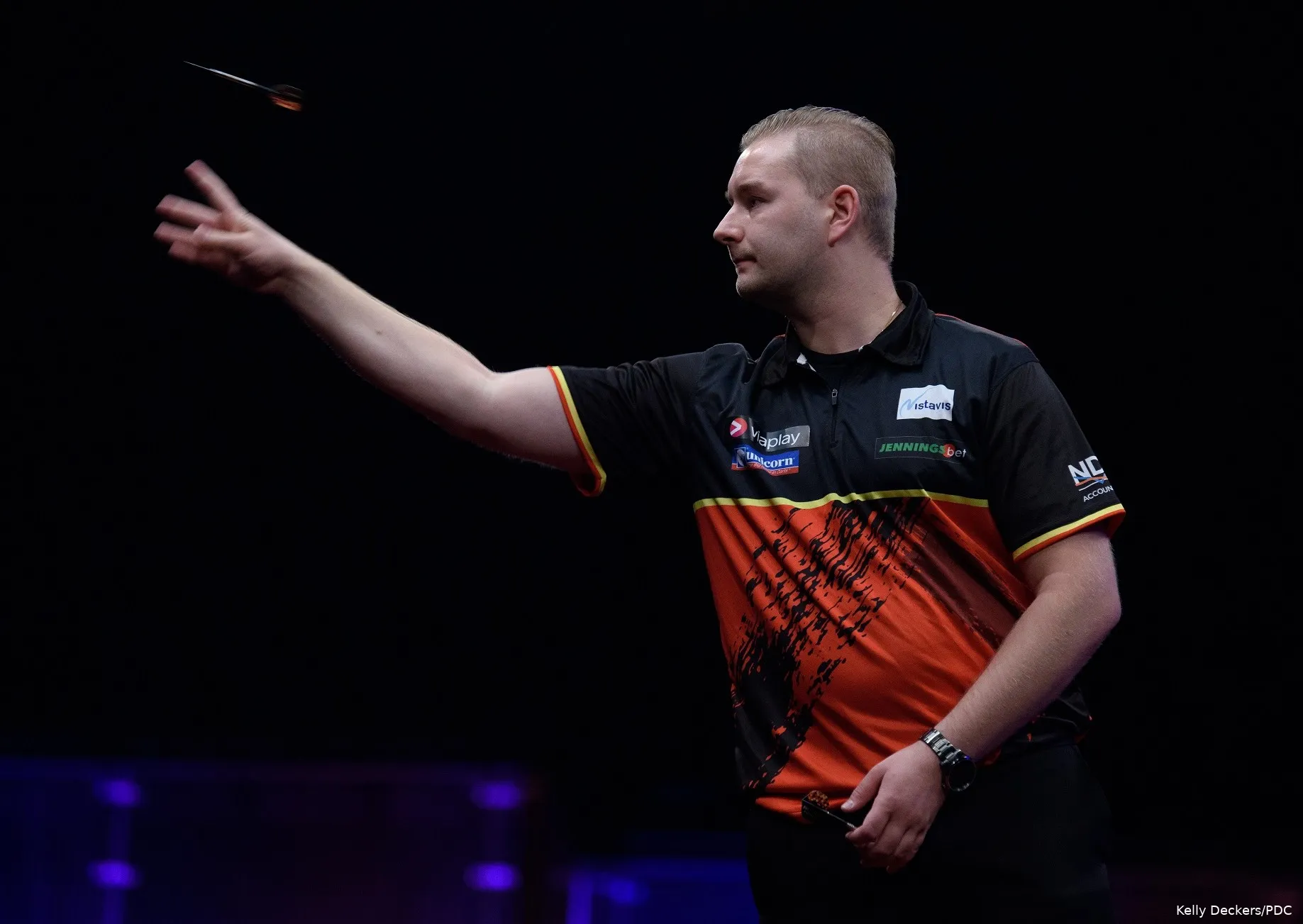 DDMR1 Dimitri Van den Bergh2