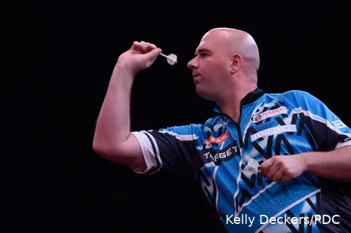 Rob Cross gewann die Darts-Weltmeisterschaft 2018