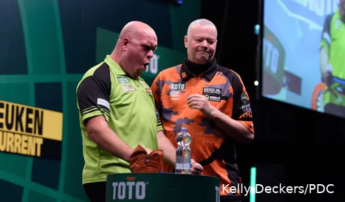 Michael van Gerwen en Raymond van Barneveld