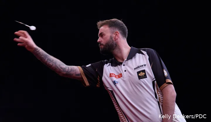 The second-seeded Ross Smith in action