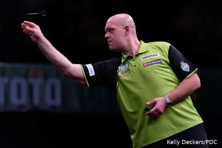 Michael van Gerwens stranded in the quarter-finals of the Dutch Darts Masters
