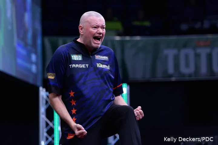 Raymond van Barneveld konnte sich stets auf die Unterstützung seines heimischen Premier-League-Publikums verlassen