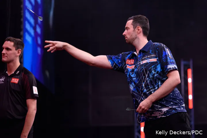 Luke Humphries erzielt einen hart erkämpften Sieg gegen James Wade
