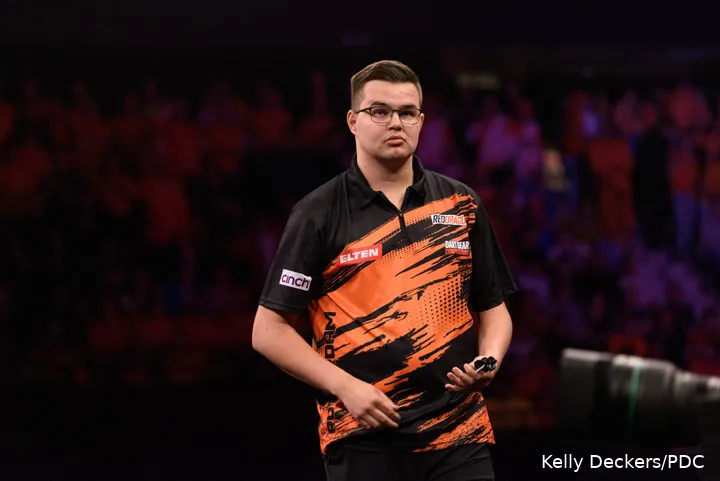 Gian van Veen hat die Play-offs der Premier League Darts 2026 verpasst, blickt auf seine Debütsaison aber dennoch mit Stolz zurück