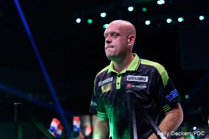 Michael van Gerwen betritt die Bühne