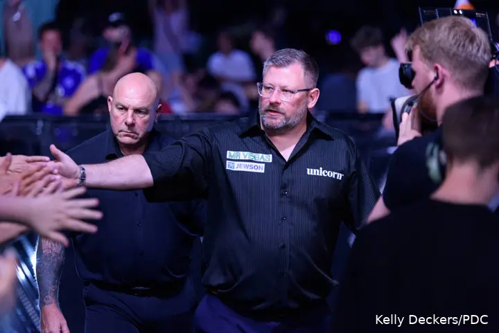 James Wade beim Walk-on.