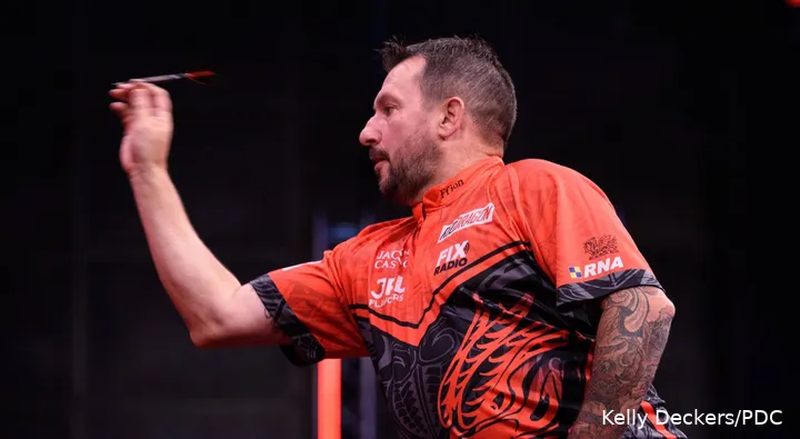 Jonny Clayton in actie