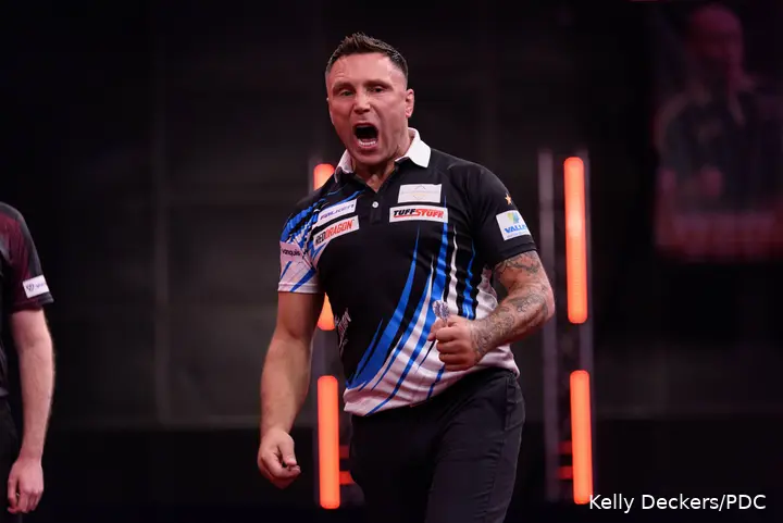 Gerwyn Price juicht uitbundig
