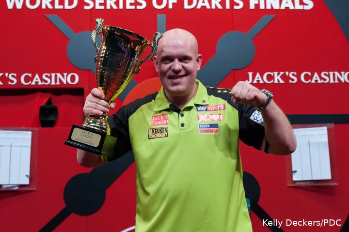 Michael van Gerwen won vorig jaar de World Series of Darts Finals