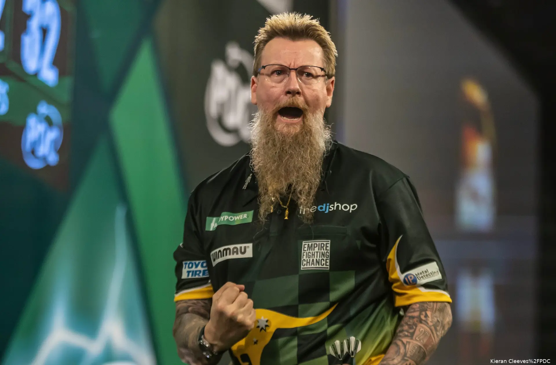 simon whitlock 1 657cebe98b778