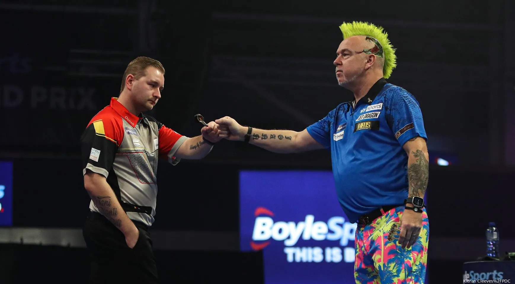 2022WGPQF Peter Wright Dimitri Van den Bergh