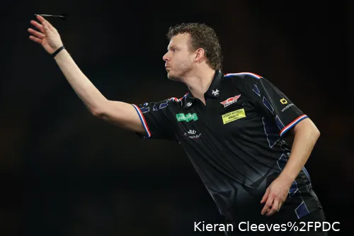 Richard Veenstra ist der Niederländer, der am längsten auf sein Spiel in der ersten Runde des World Cup of Darts warten musste