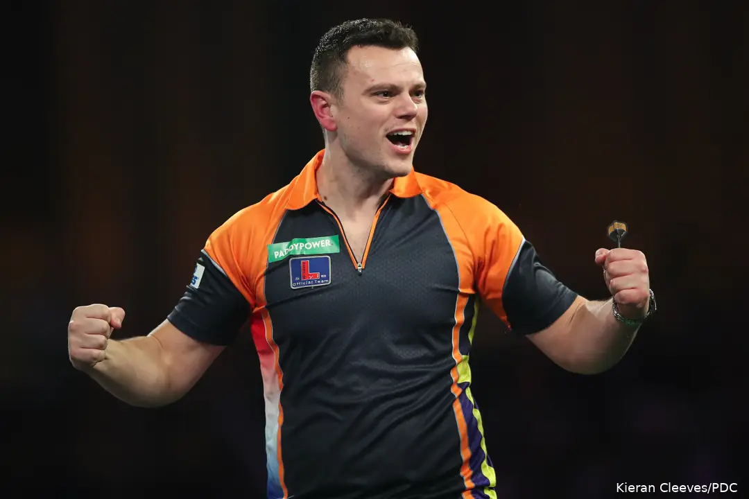 For Jeffrey de Graaf, his eighth participation in a World Cup begins with a duel against Rashad Sweeting on Dec. 17.