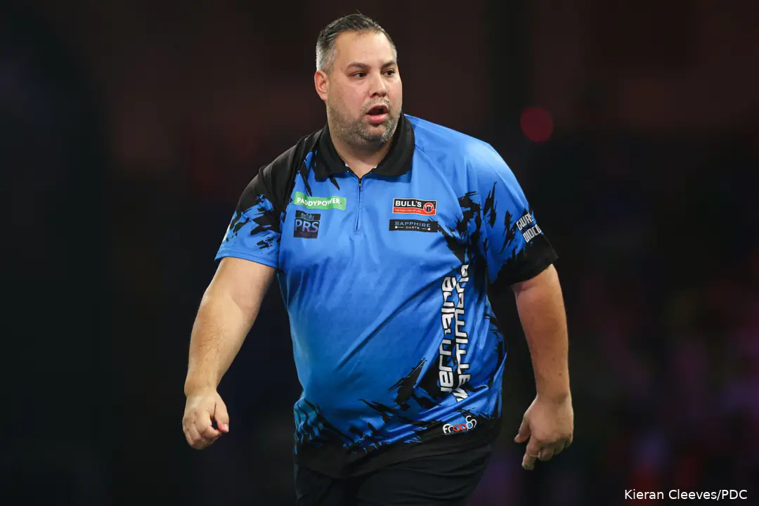 Jermaine Wattimena won in zijn openingswedstrijd met 6-3 van Luke Humphries