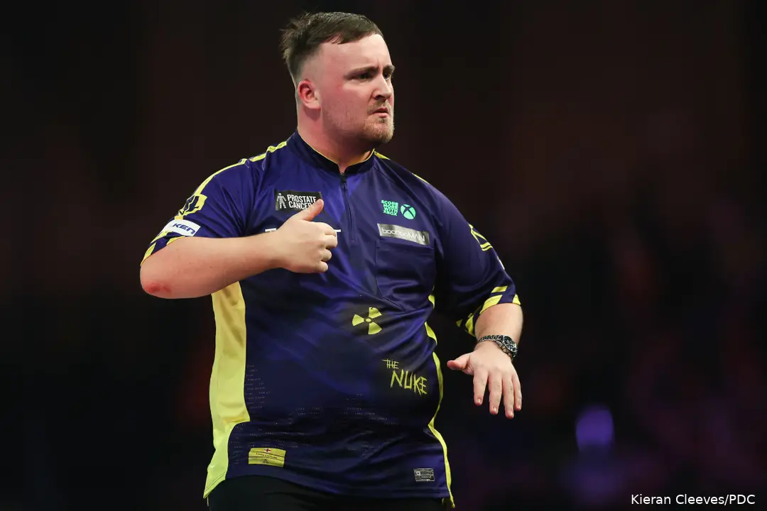 Luke Littler neemt het in de halve finales op tegen Stephen Bunting