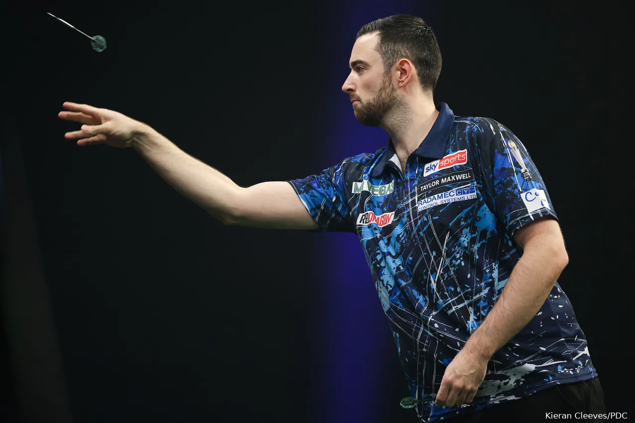 Luke Humphries in action at the Grand Slam of Darts