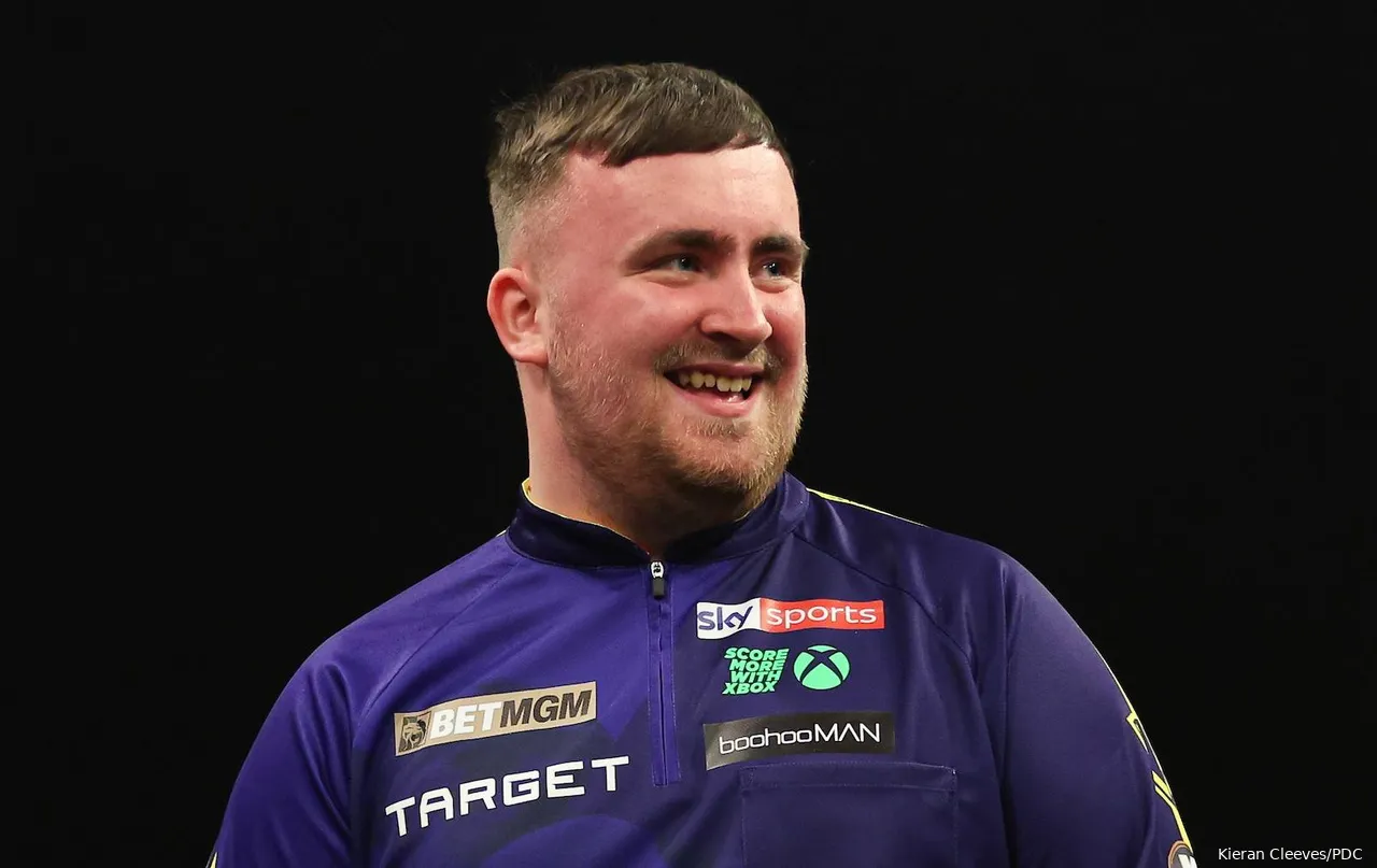 Noch nie checkte jemand einen 9-Darter über die Doppel 15 vor Luke LIttler