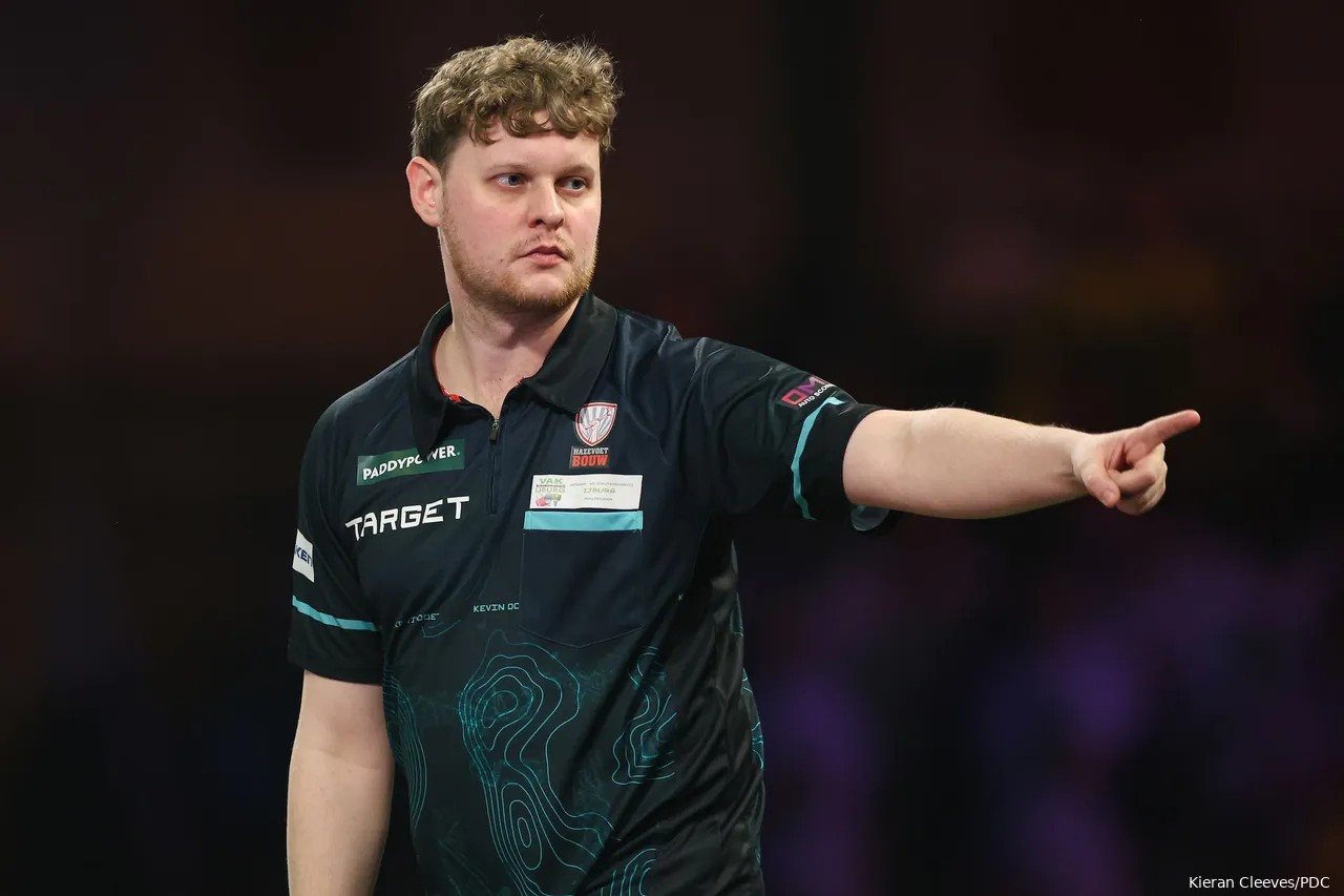 Kevin Doets moest bij de laatste 16 zijn meerdere erkennen in Chris Dobey