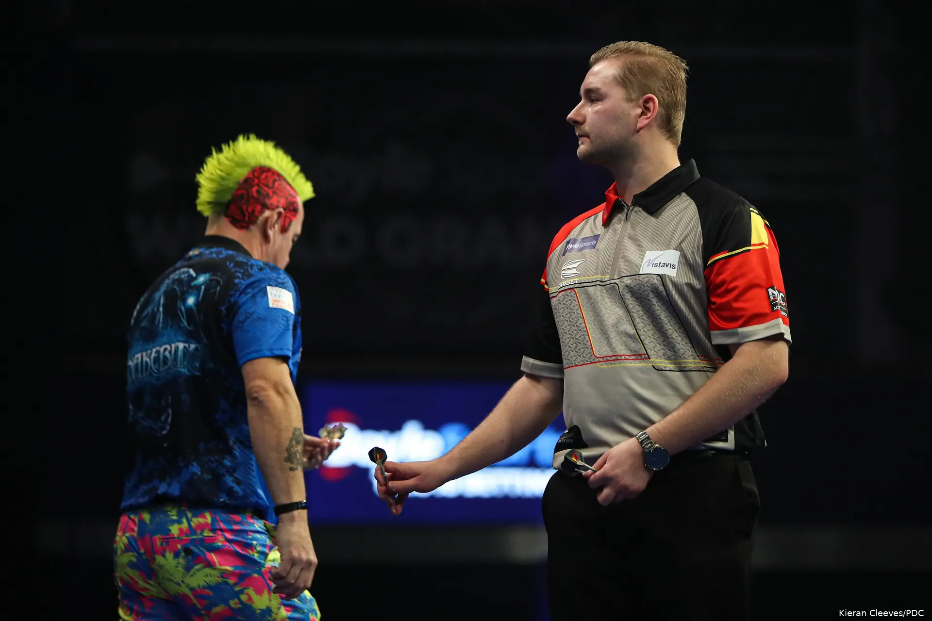 2022wgpqf peter wright dimitri van den bergh2