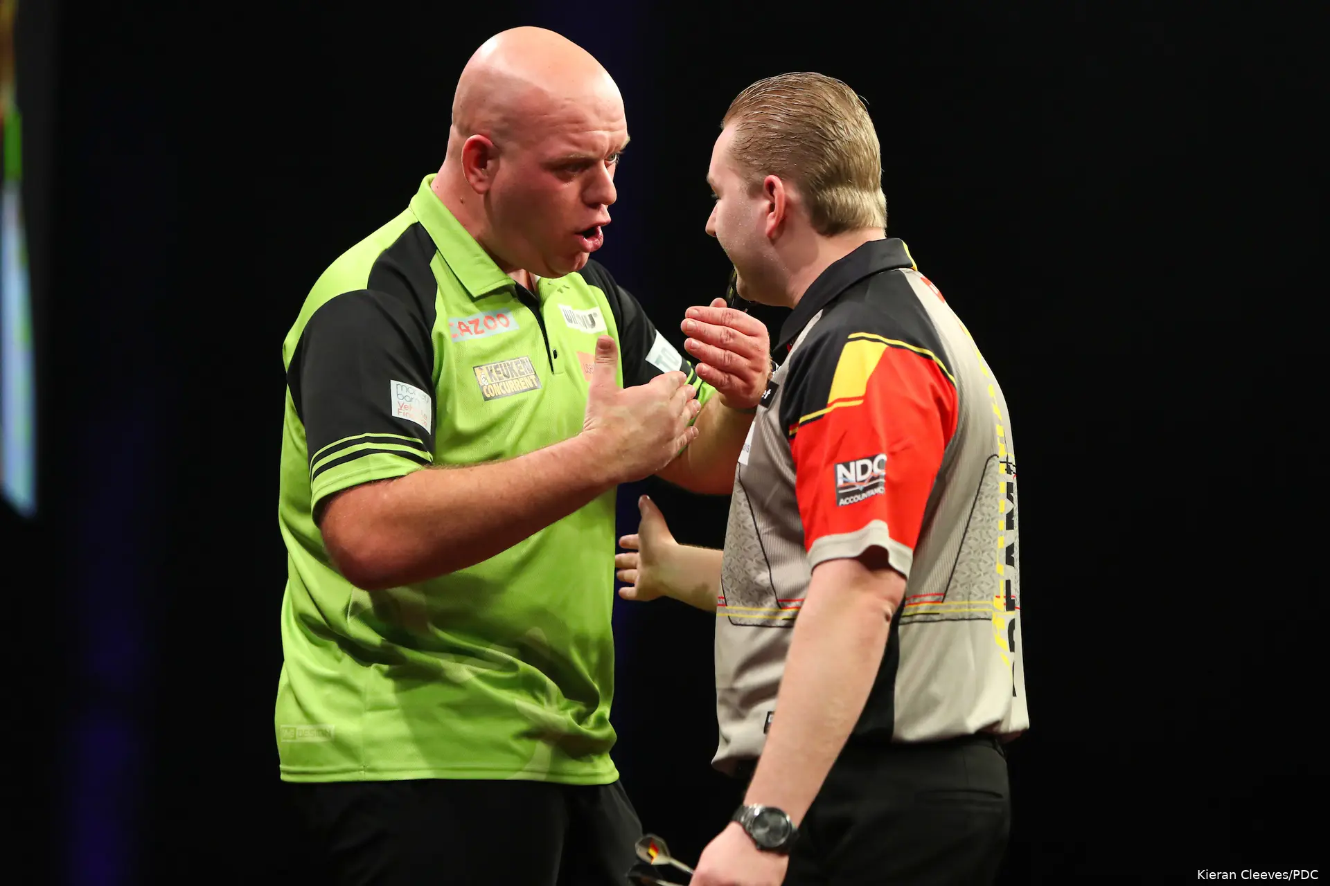 2023pl2qf michael van gerwen dimitri van den bergh10