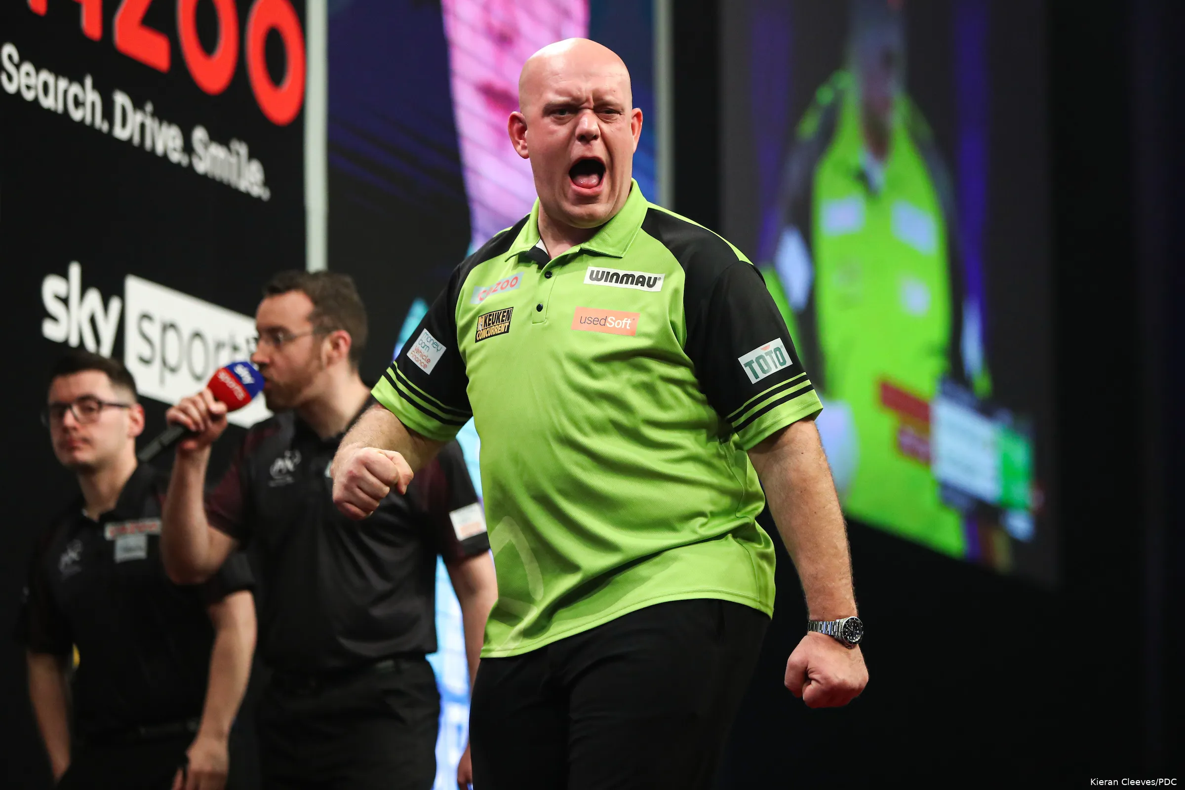 2023pl11qf michael van gerwen04