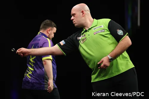 Michael van Gerwen und Luke Littler <br>