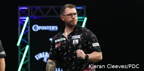 Die große Sternstunde des Lukas Wenig: Beim Grand Slam of Darts 2025 zog der Bayer sensationell ins Viertelfinale ein