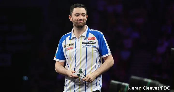 Humphries' Leeds themed shirt from 2024