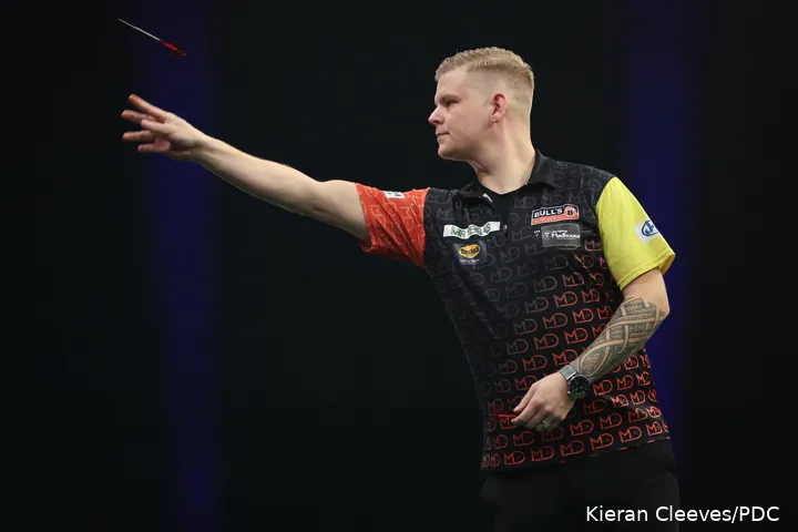 Mike De Decker in action at the Grand Slam of Darts