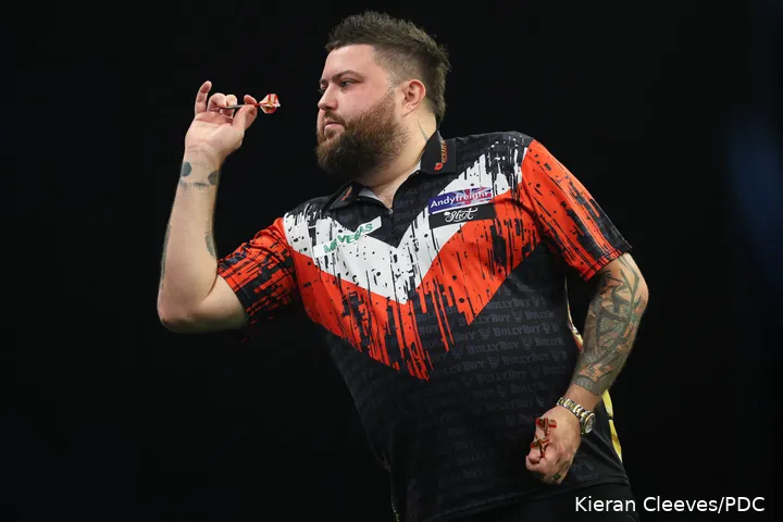 Michael Smith in action