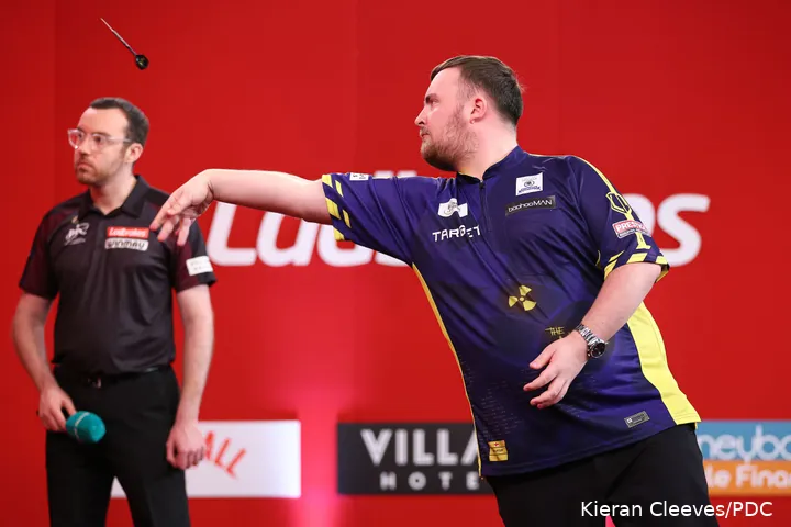 Luke Littler ist nun seit 11 Spielen im Fernsehen ungeschlagen, nachdem er Anfang des Monats bereits den Grand Slam of Darts gewonnen hat.
