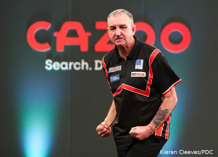 Richie Burnett klopte afgelopen weekend Simon Whitlock en John Henderson