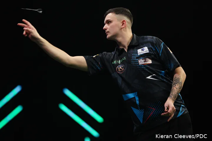 Nathan Rafferty in actie