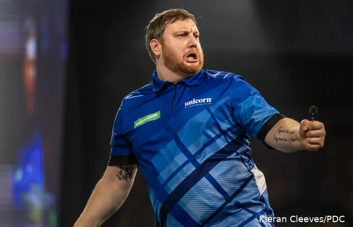 Cameron Menzies in actie