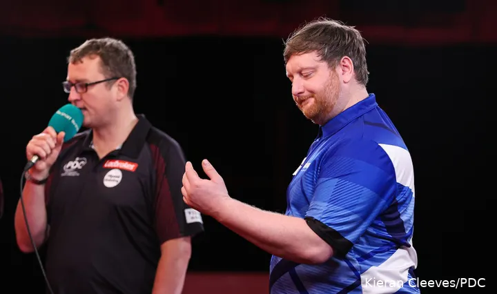 Voor Cameron Menzies was de eerste ronde op het WK Darts meteen het eindstation