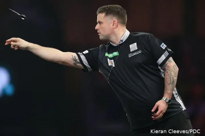 Luke Woodhouse in actie op het WK Darts