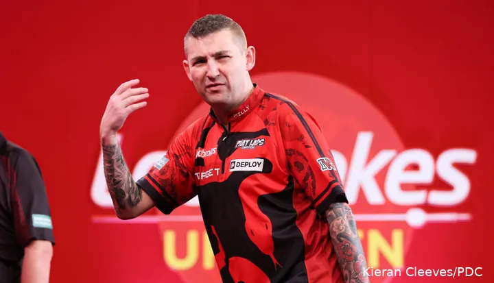 Ook Nathan Aspinall heeft last van darteritus